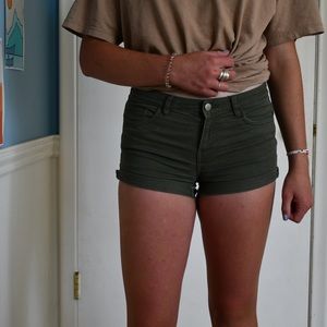 H&M Green short shorts